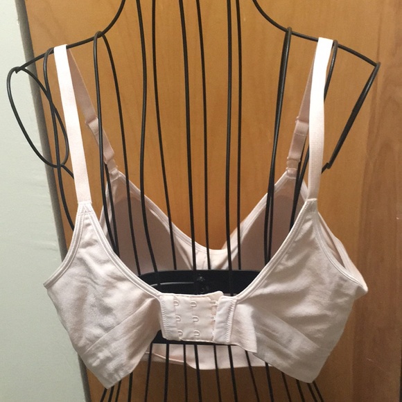 NWOT Warner’s Ladies Bra - Picture 2 of 5